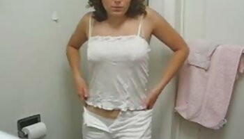 O mordomo fode a esposa do proprietário Jayden Jaymes sob o olhar atento porno bizarro de seu marido