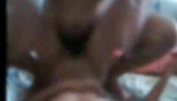 A MILF não pode sexo bizarro com mulher recusar a confissão de amor do enteado