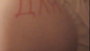 A bela aluna do videos pornos bizarros ensino médio Alina West é fodida rudemente por um pau preto em uma bunda doce