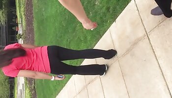 A sexy MILF Julia Ann seduz James Deen Vídeos sexo bizarro anal pornôs
